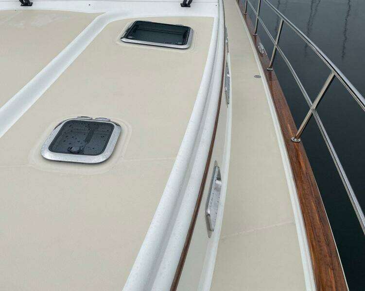 2021 Sabre 58 Salon Express