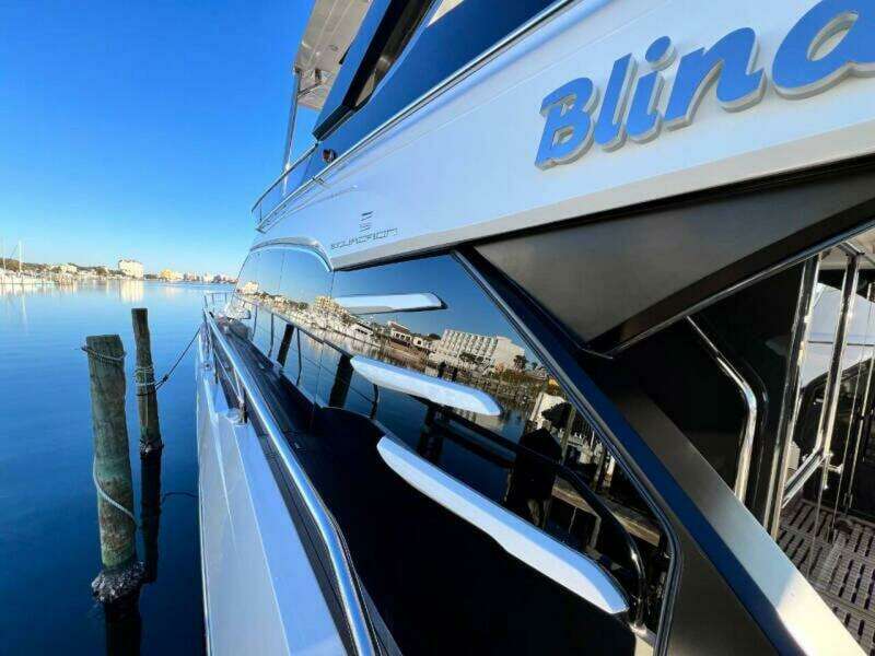 2020 Fairline Squadron