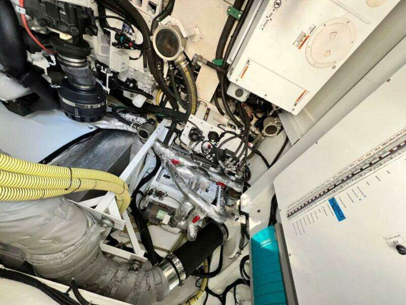 2020 Fairline Squadron