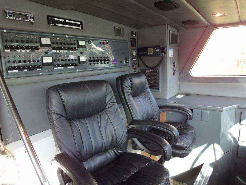 1990 Inace Expedition 88