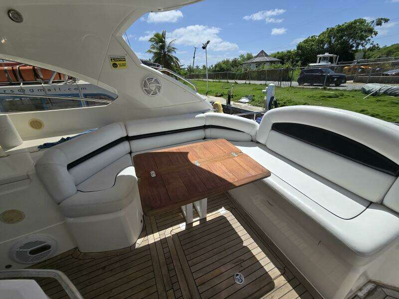 2009 Sunseeker Portofino 47