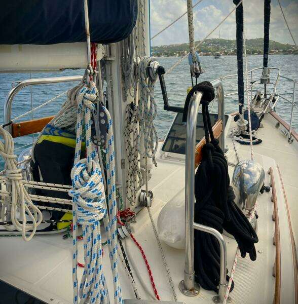 1995 Pacific Seacraft 37