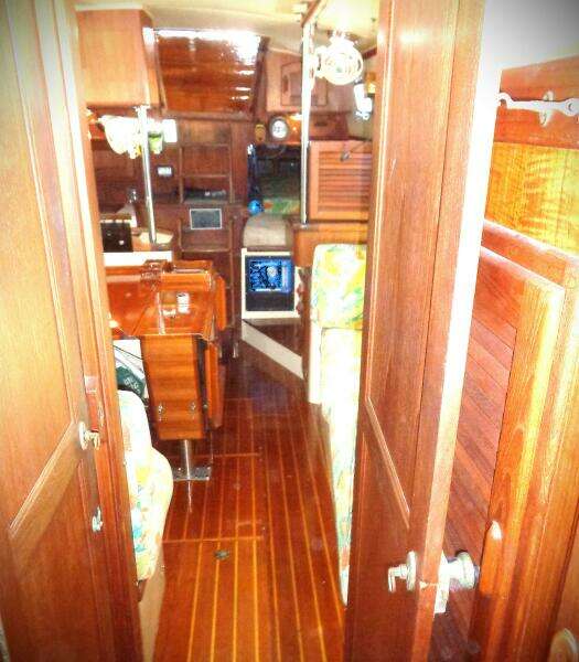 1995 Pacific Seacraft 37