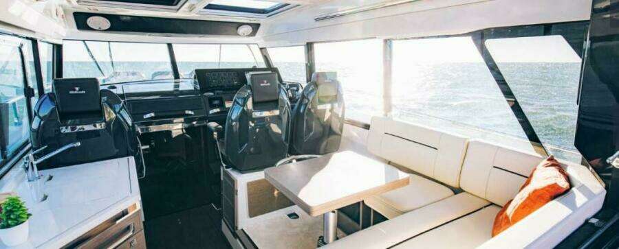 2025 Wellcraft 38 Explorer