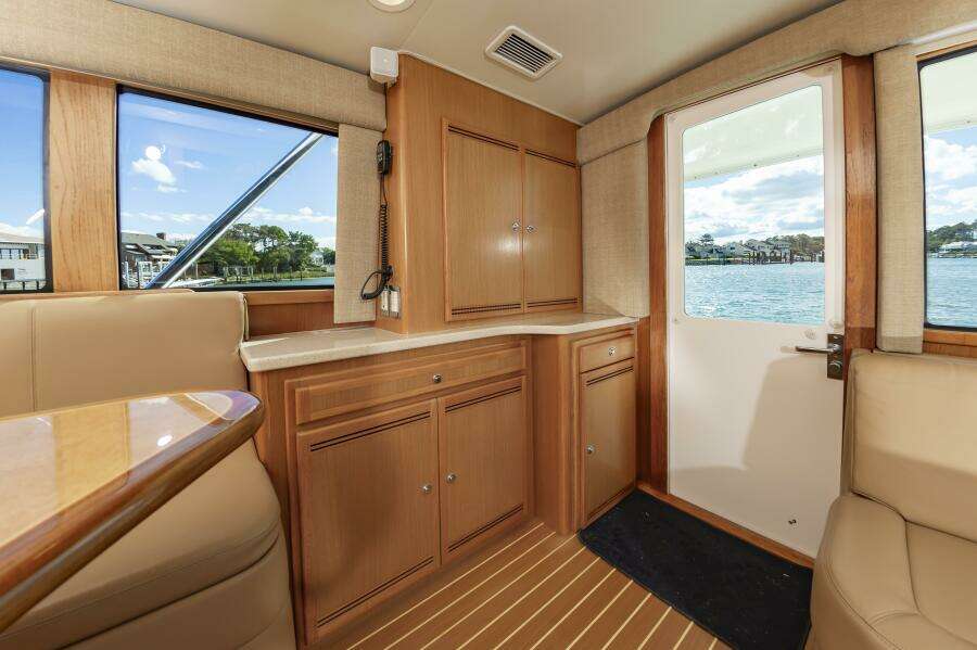 2008 Cabo 43 Convertible