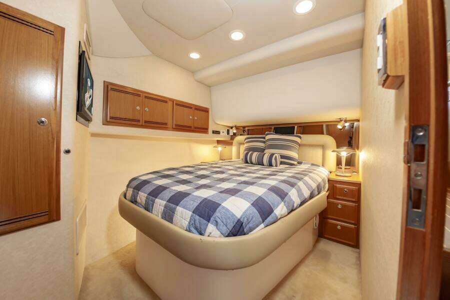 2008 Cabo 43 Convertible