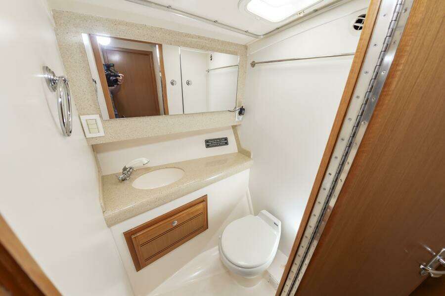 2008 Cabo 43 Convertible