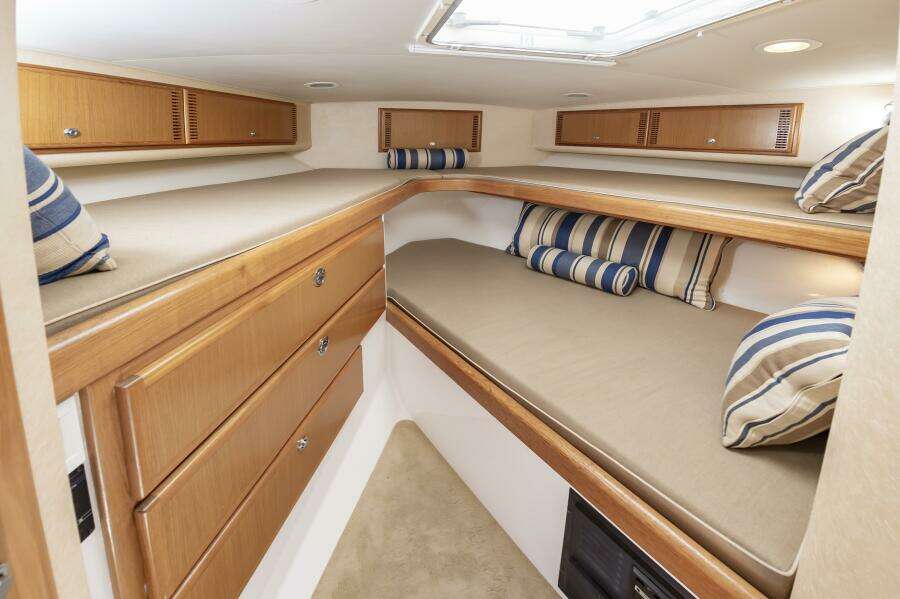 2008 Cabo 43 Convertible