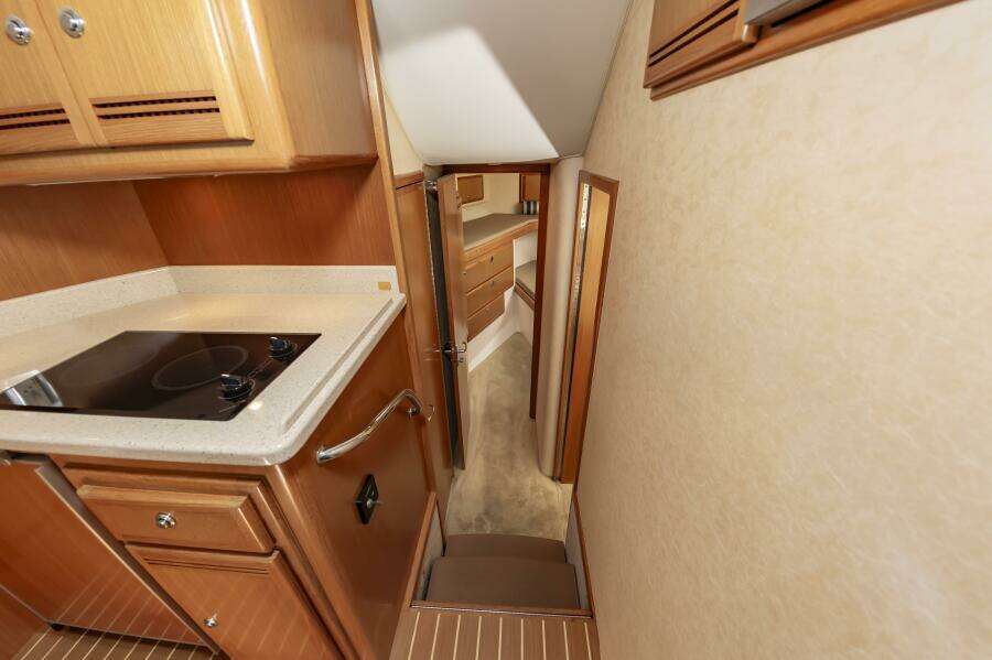 2008 Cabo 43 Convertible