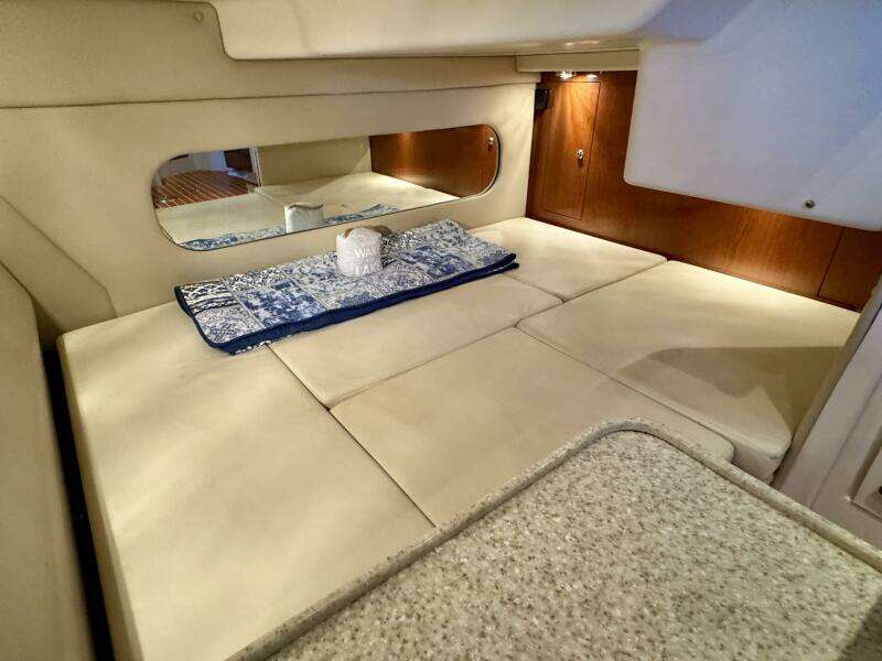 2006 Regal 3360 Window Express