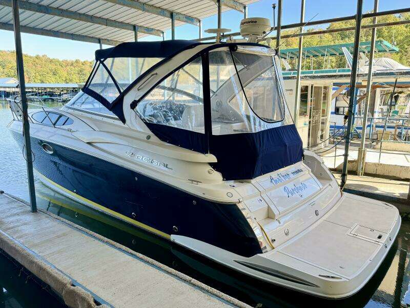 2006 Regal 3360 Window Express