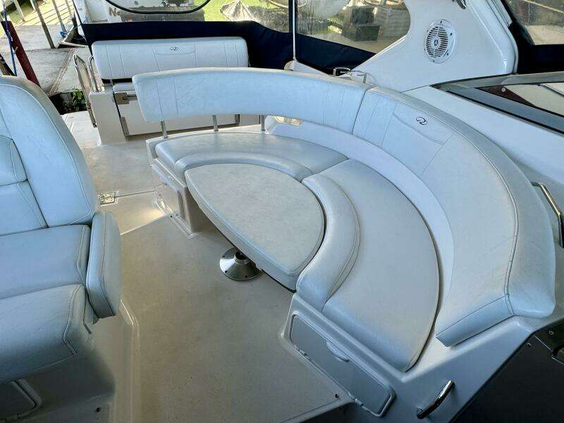 2006 Regal 3360 Window Express