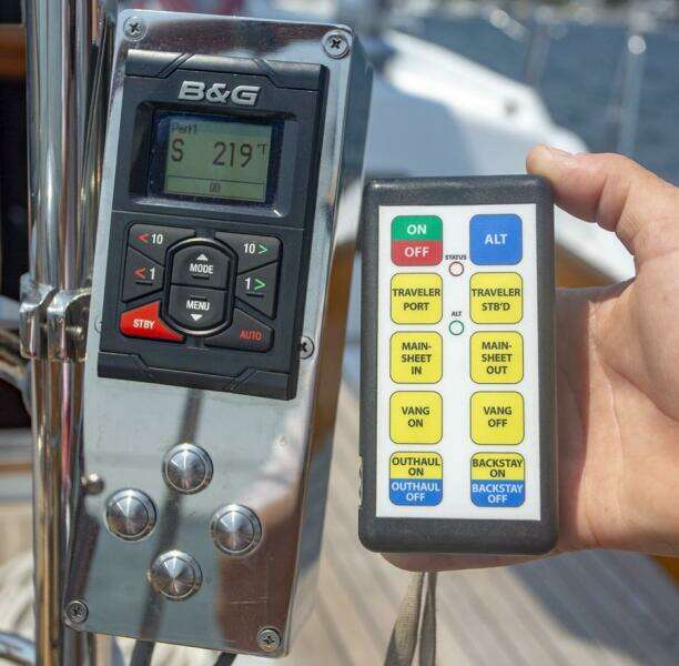 Remote Wireless And Helm Controls For Mainsheet In Out and Traveler