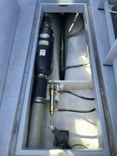 31 Ellis 28 Drive Shaft