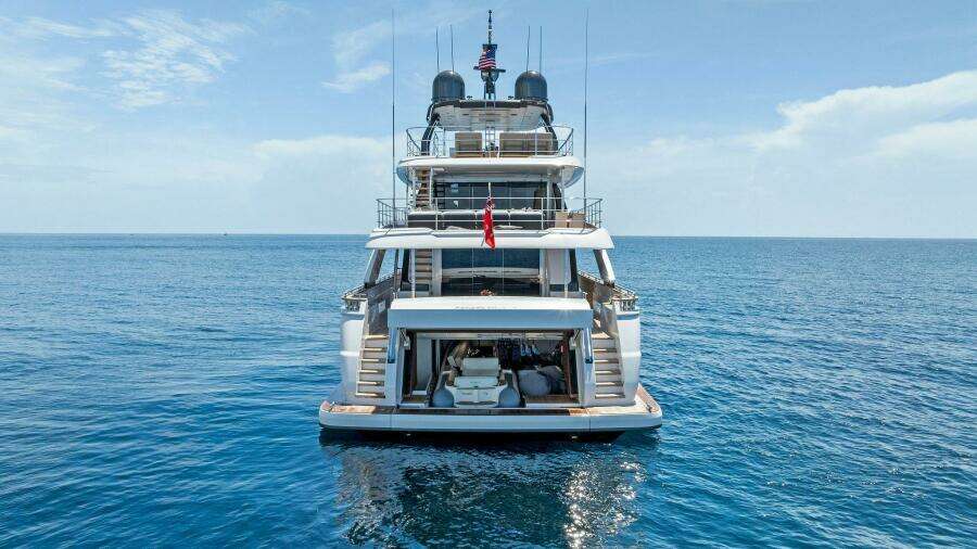 2024 Custom Line Navetta 33