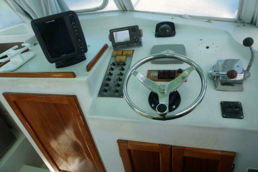 2005 Custom Michael Fritz 34' Pilothouse