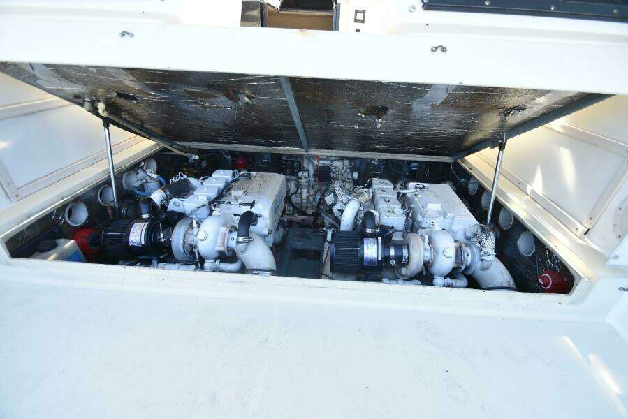 1999 Carolina Classic 28 Express