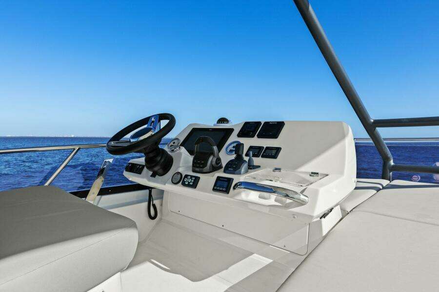 2022 Prestige 460 Flybridge - Brace Yourself Too -Flybridge Helm