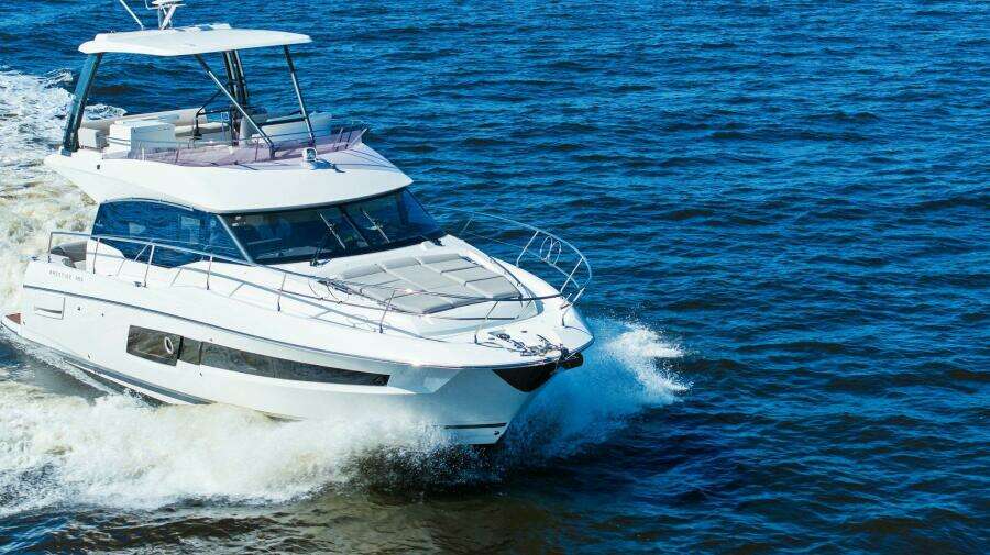 2022 Prestige 460 Flybridge - Brace Yourself Too -Profile