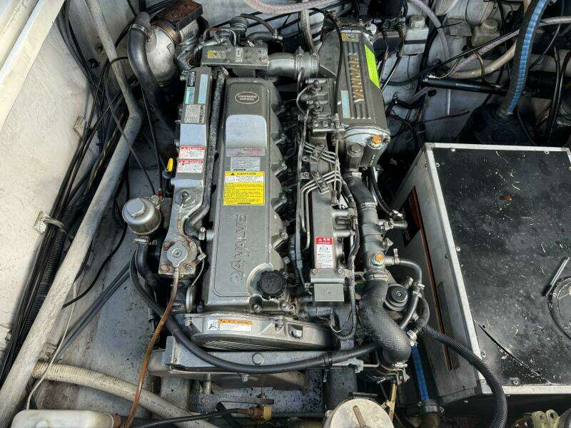 1991 Black Watch 36 Express