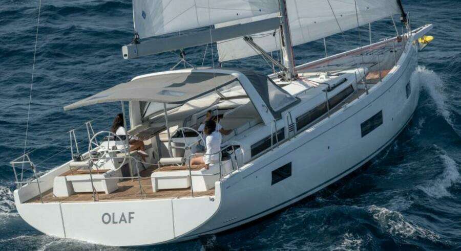 2025 Beneteau Oceanis Yacht 54