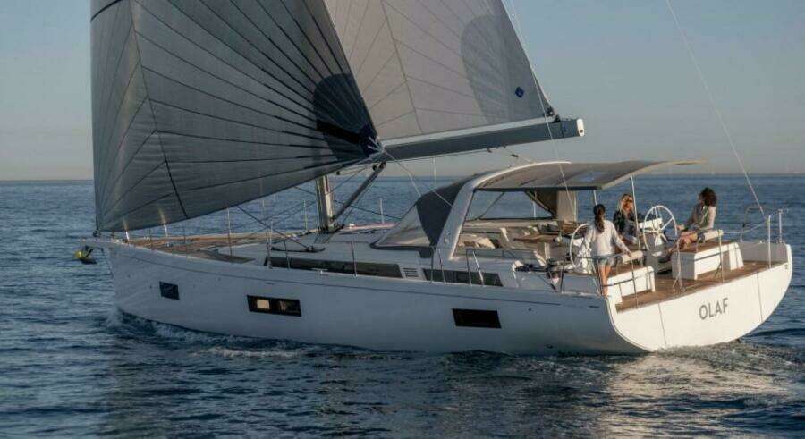 2025 Beneteau Oceanis Yacht 54