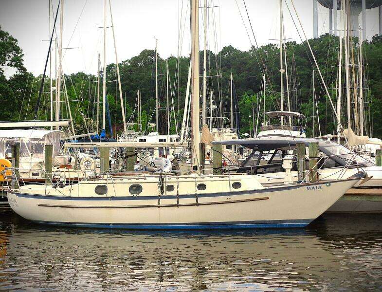 1983 Pacific Seacraft 37