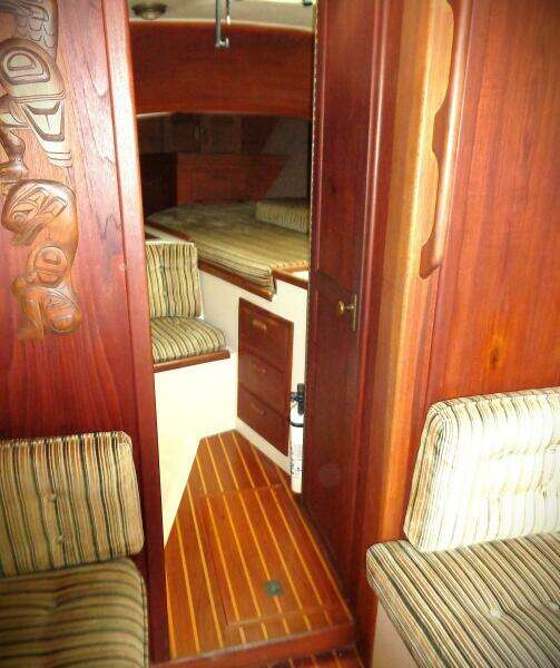 1983 Pacific Seacraft 37