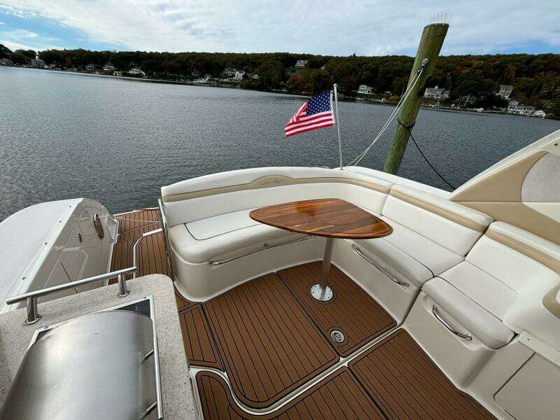 2009 Sea Ray SUNDANCER 350