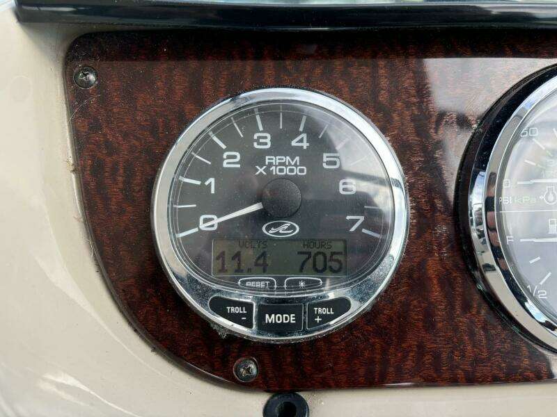 2009 Sea Ray SUNDANCER 350