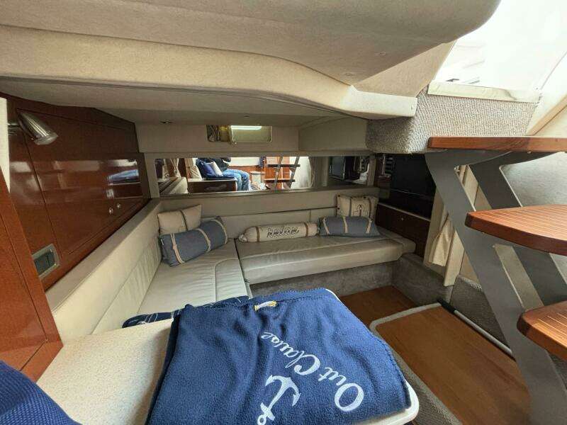 2009 Sea Ray SUNDANCER 350