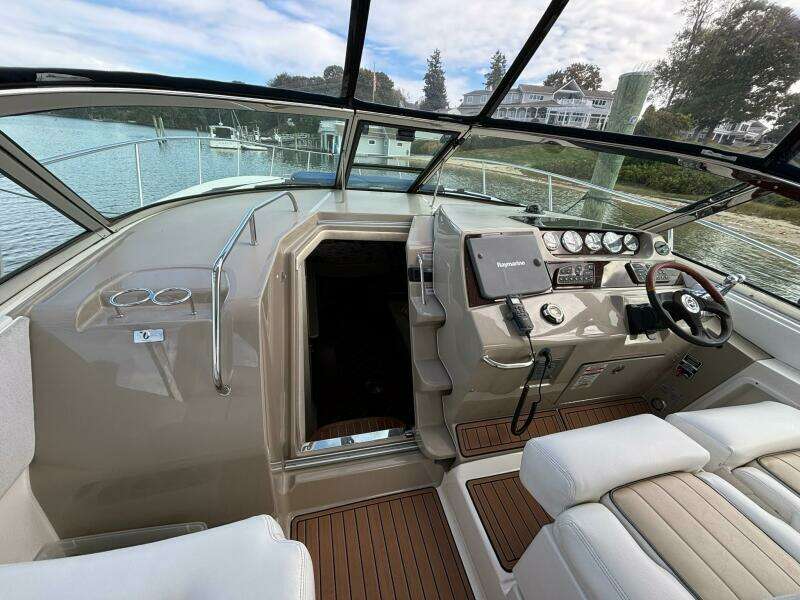 2009 Sea Ray SUNDANCER 350