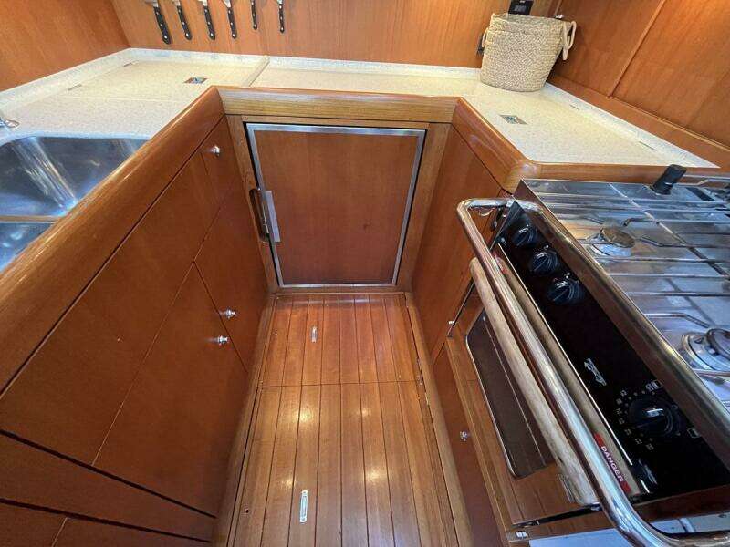 Galley, Refrigerator and Stove, Freezer Top-loading