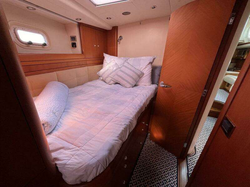 Stbd Guest Cabin, Facing Aft