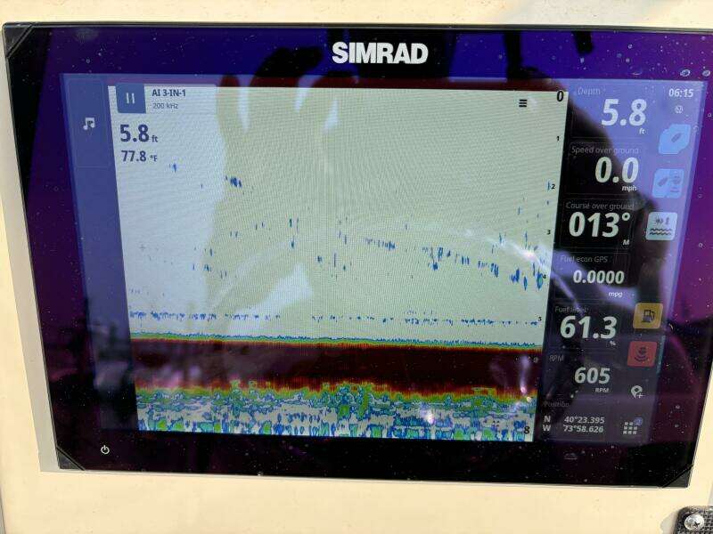 2023 Boston Whaler 250 Dauntless