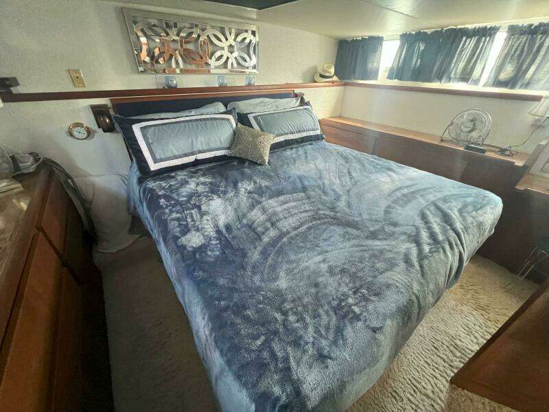 1978 Chris-Craft 410 Motor Yacht