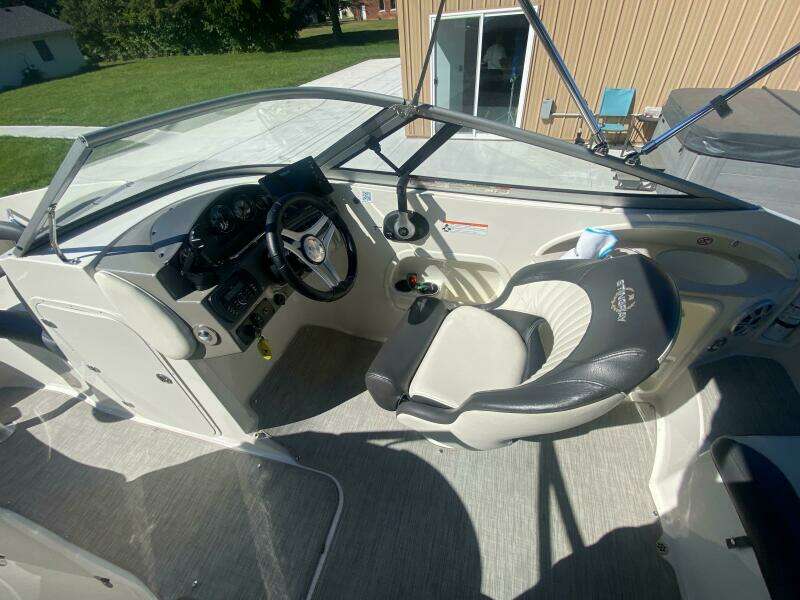 2017 Stingray 21 Stingray