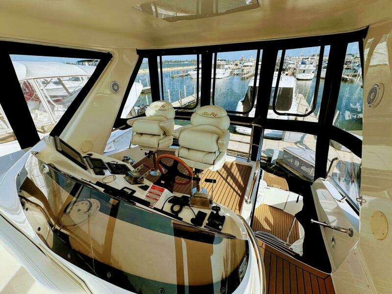 1998 Sea Ray 480 Sedan Bridge