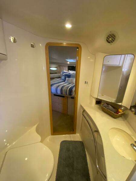 1998 Sea Ray 480 Sedan Bridge