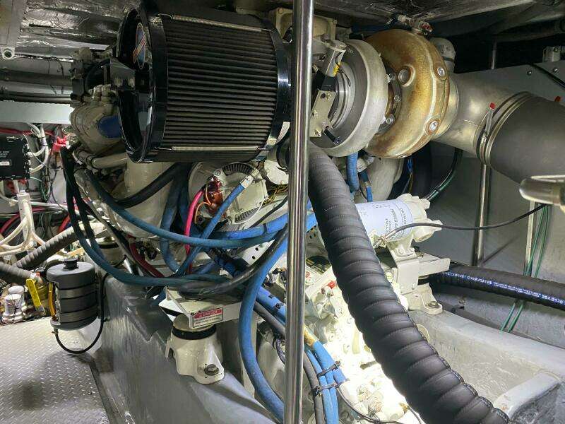 1998 Sea Ray 480 Sedan Bridge