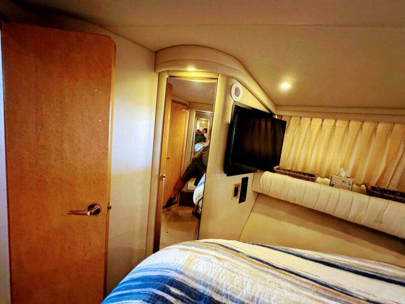 1998 Sea Ray 480 Sedan Bridge