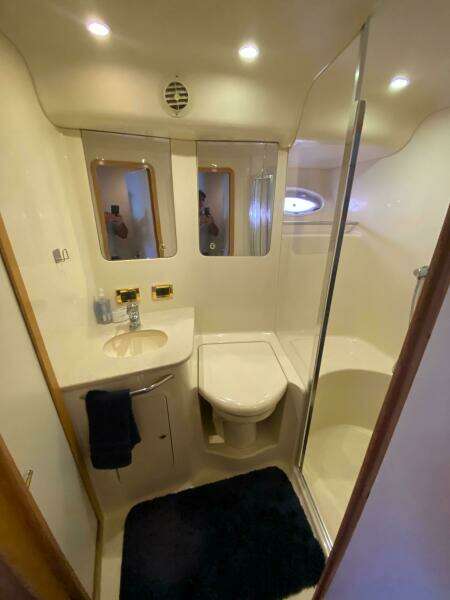 1998 Sea Ray 480 Sedan Bridge