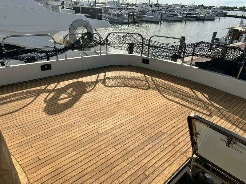 1999 Azimut 