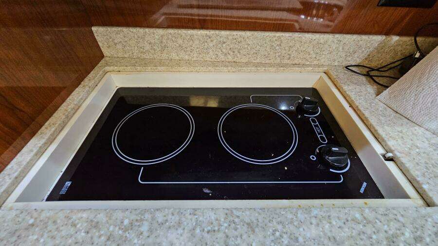 2007 Regal 3760 Commodore