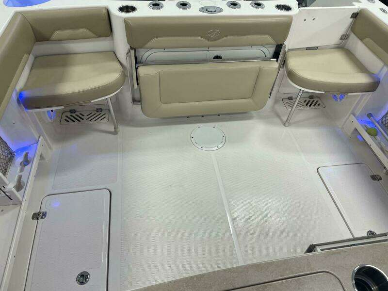 2017 Sailfish 290 Center Console