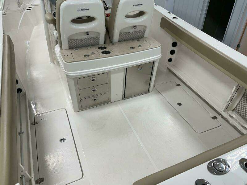 2017 Sailfish 290 Center Console