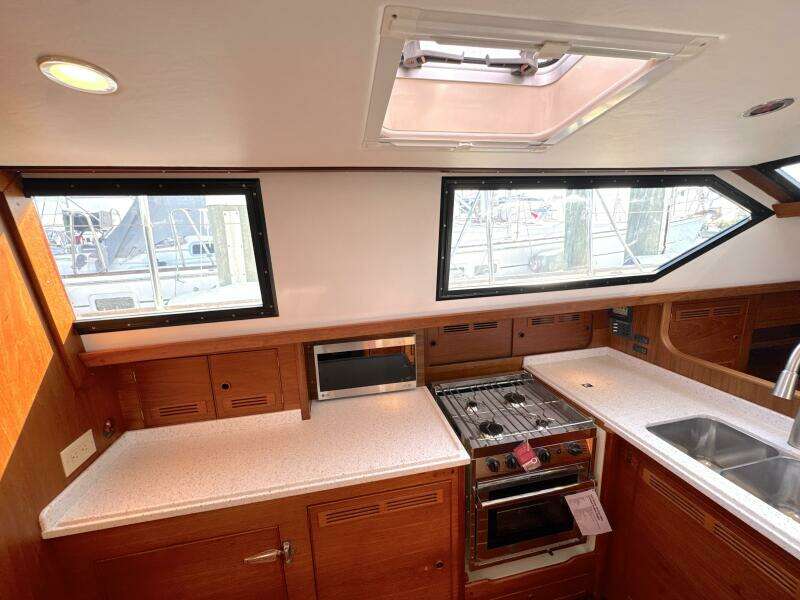 1999 Bowman 48 Aft Cockpit