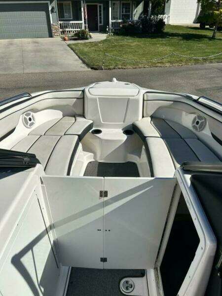 2019 Yamaha Boats AR210