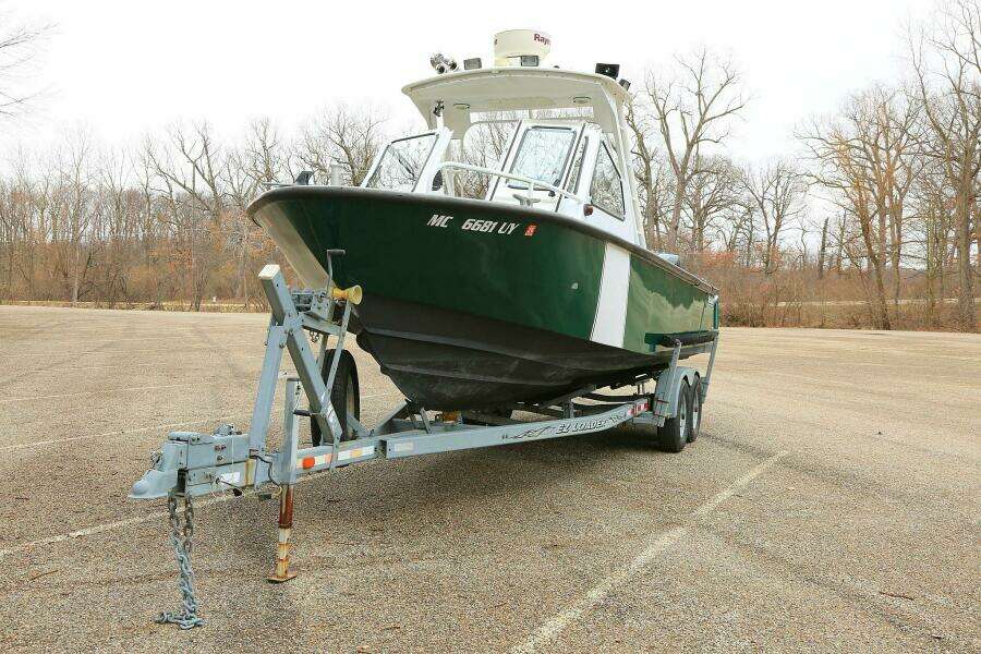 2002 SeaArk 25 V Commander SAMA 365