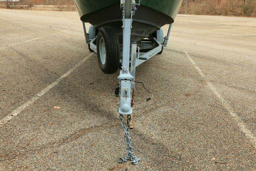 2002 SeaArk 25 V Commander SAMA 365